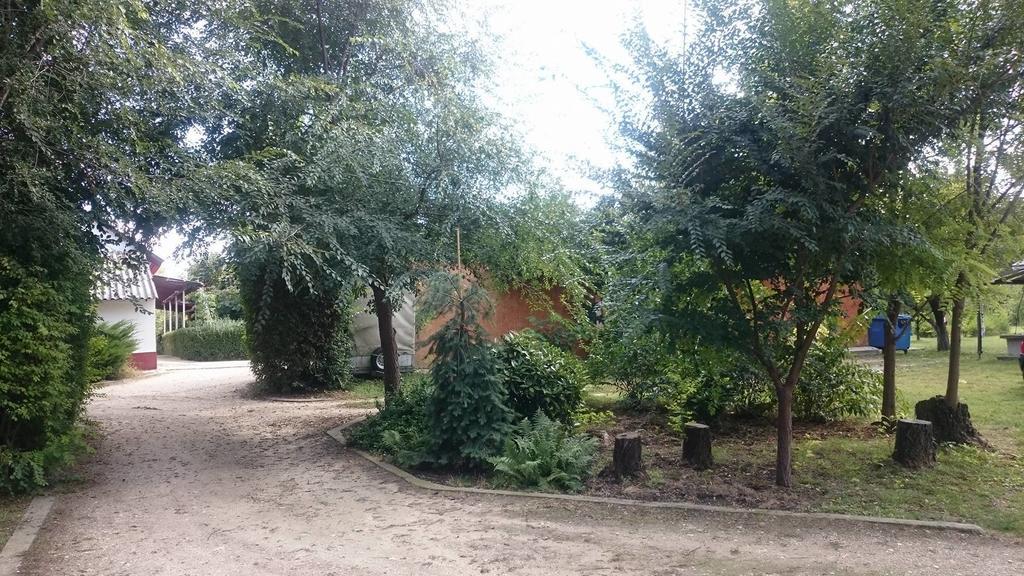 Dobo Tanya Villa Roszke Buitenkant foto