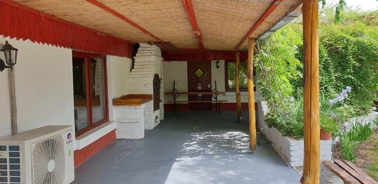 Dobo Tanya Villa Roszke Buitenkant foto